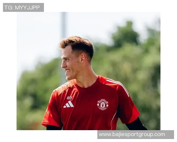 曼联计划召回22岁外租门将维特克与拉门斯争夺首发位置