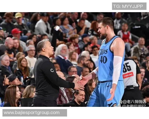 卢指导谈对阵龙狮策略强调祖巴茨在低位进攻的重要性