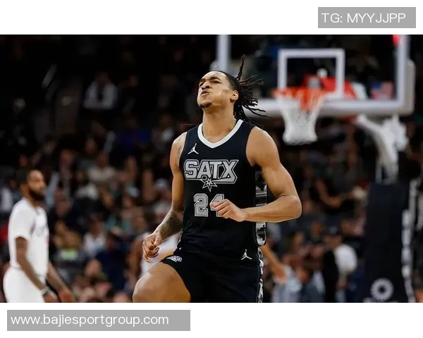 瓦塞尔表现平平三分球失准但仍贡献12分6板助球队稳定发挥